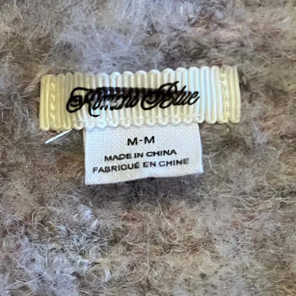 Urban Outfitters holiday party sweater in lilac, w/ pearls & rhinestones. Size M - Picture 10 of 11